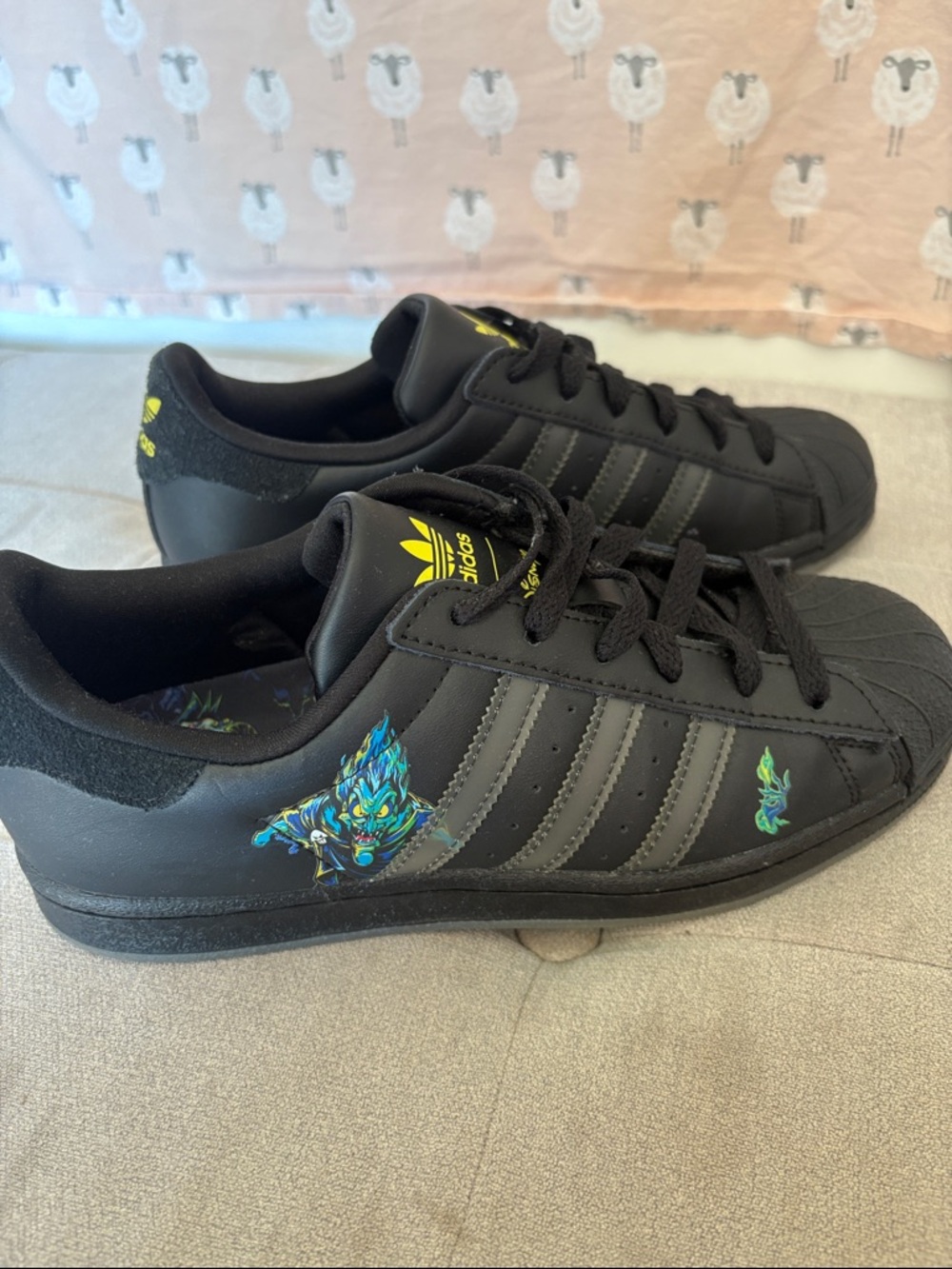 Adidas Superstar x Disney Villains Rare sneakers - No Box